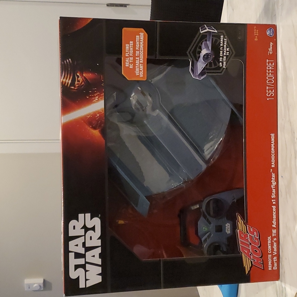 STAR WARS Air Hogs Remote Control  24GHz Control - Brand New Sealed